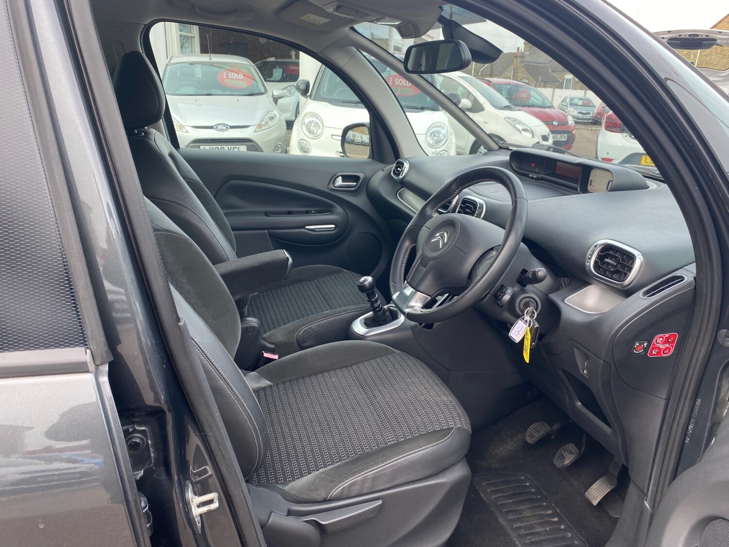 Used Citroen C3 Picasso 2015 for sale - 78085032: Photo 15