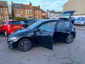 Used Volkswagen Polo 2023 for sale - 77319967: Photo