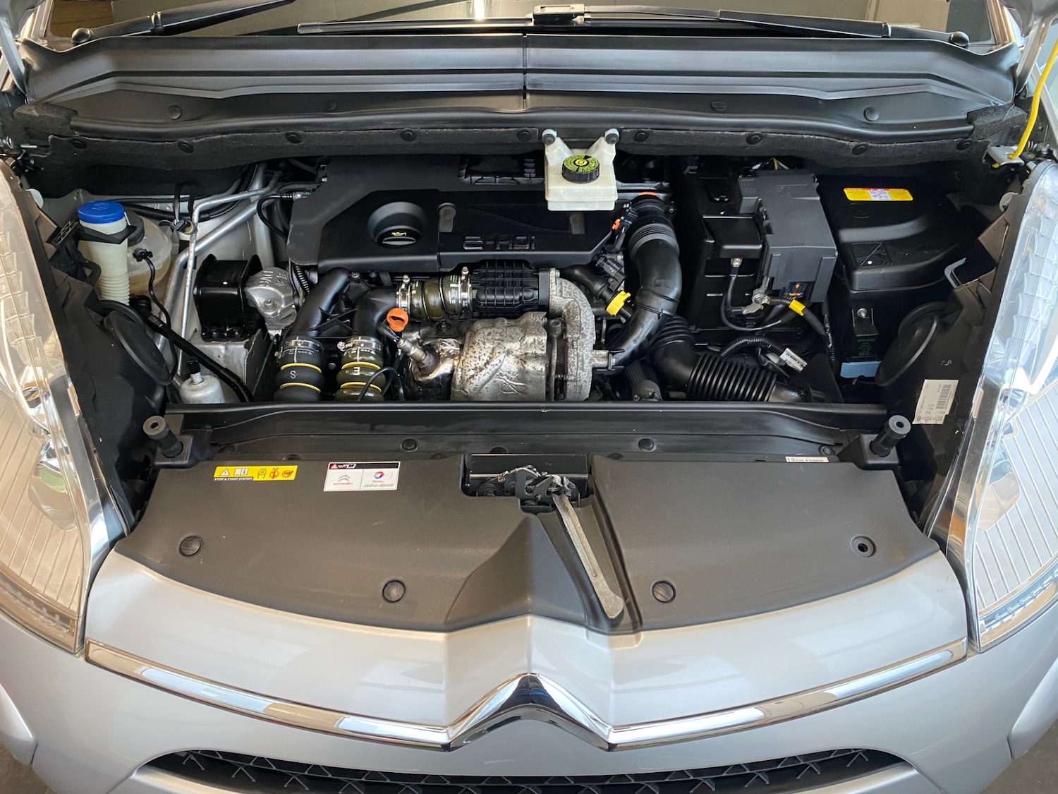 Used Citroen C4 Picasso 2012 for sale - 77438623: Photo 2