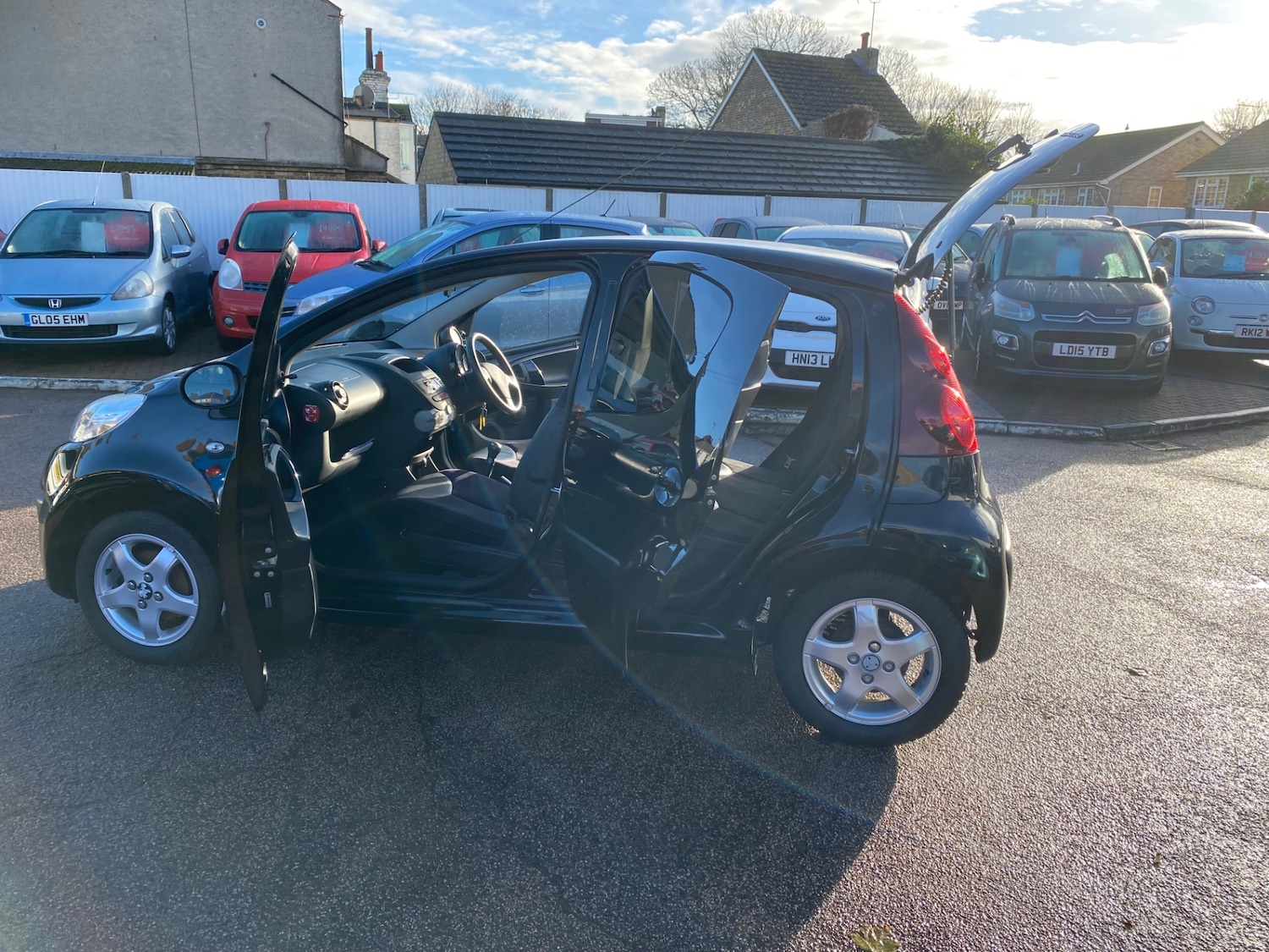 Used Peugeot 107 2013 for sale - 76911342: Photo 11