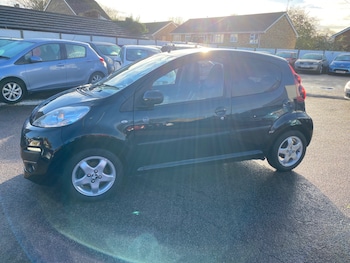Used Peugeot 107 2013 for sale - 76911342: Photo