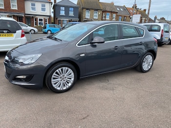 Used Vauxhall Astra 2015 for sale - 77983435: Photo