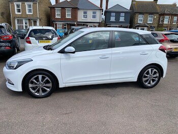 Used Hyundai i20 2015 for sale - 78306696: Photo