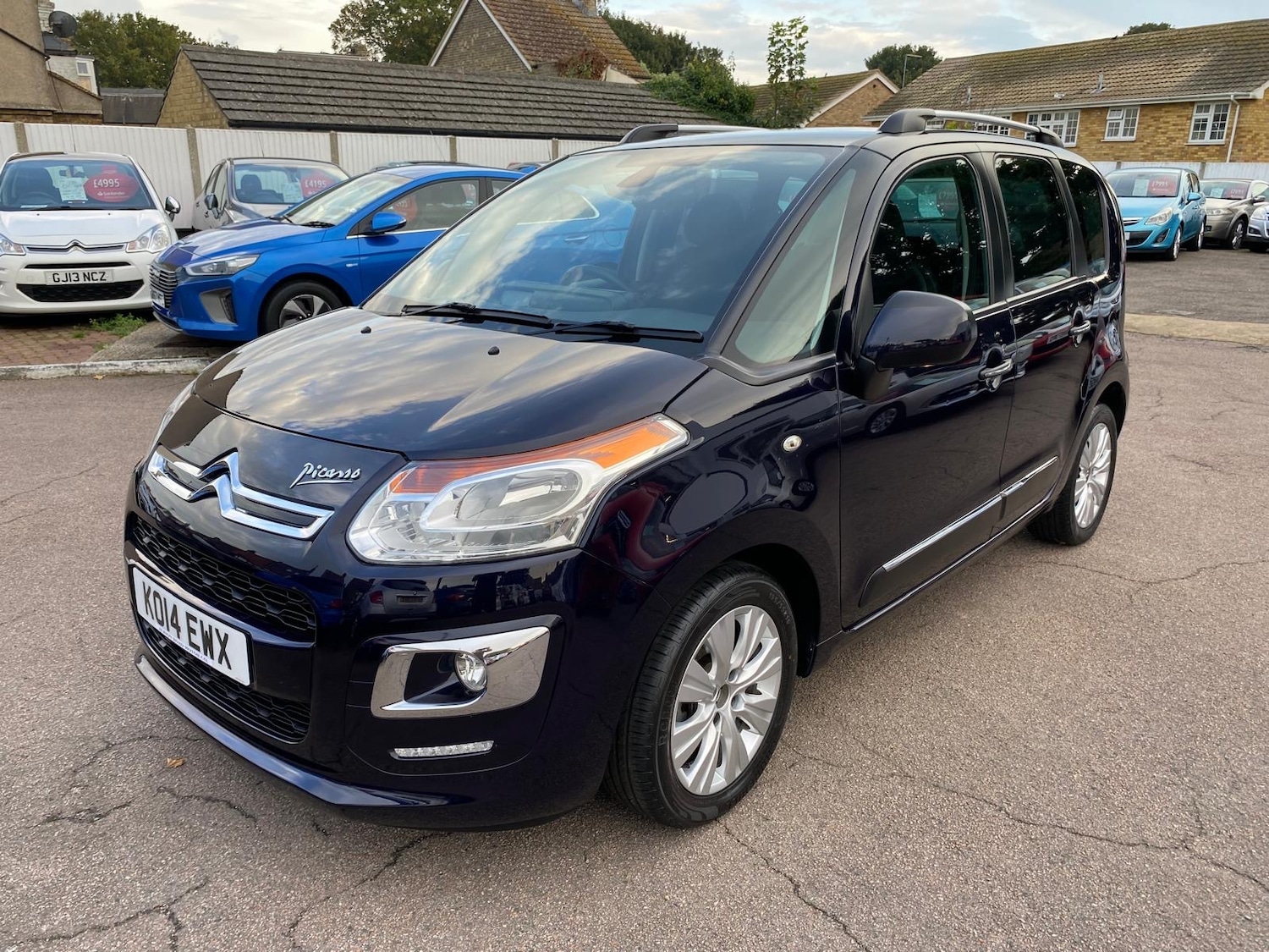 Used Citroen C3 Picasso 2014 for sale - 76030821: Photo 1