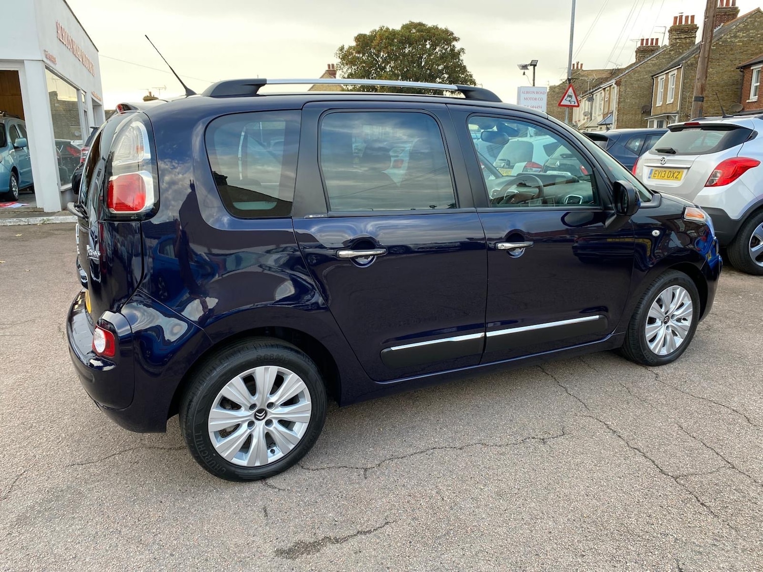 Used Citroen C3 Picasso 2014 for sale - 76030821: Photo 18