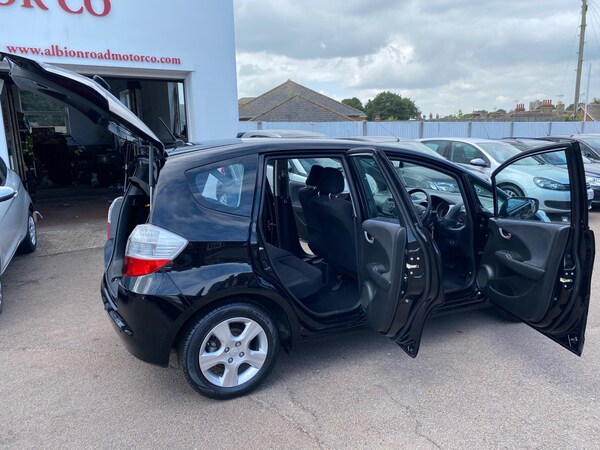 Used Honda Jazz 2010 for sale - 75173565: Photo 12