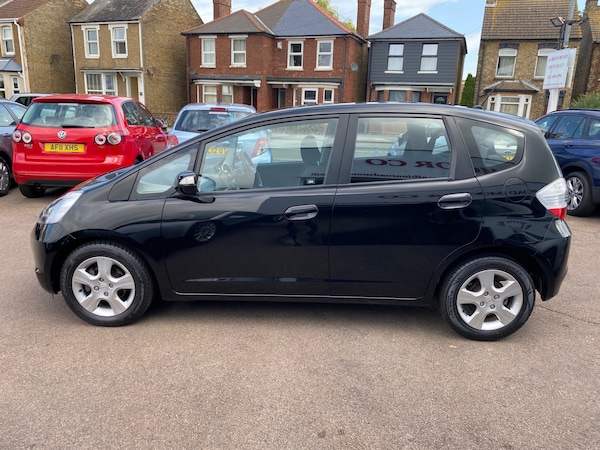 Used Honda Jazz 2010 for sale - 75173565: Photo 2