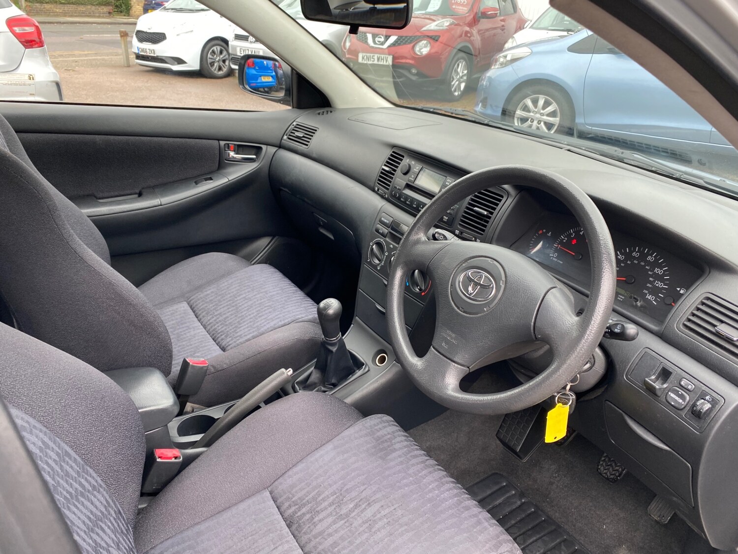 Used Toyota Corolla 2004 for sale - 76533667: Photo 11