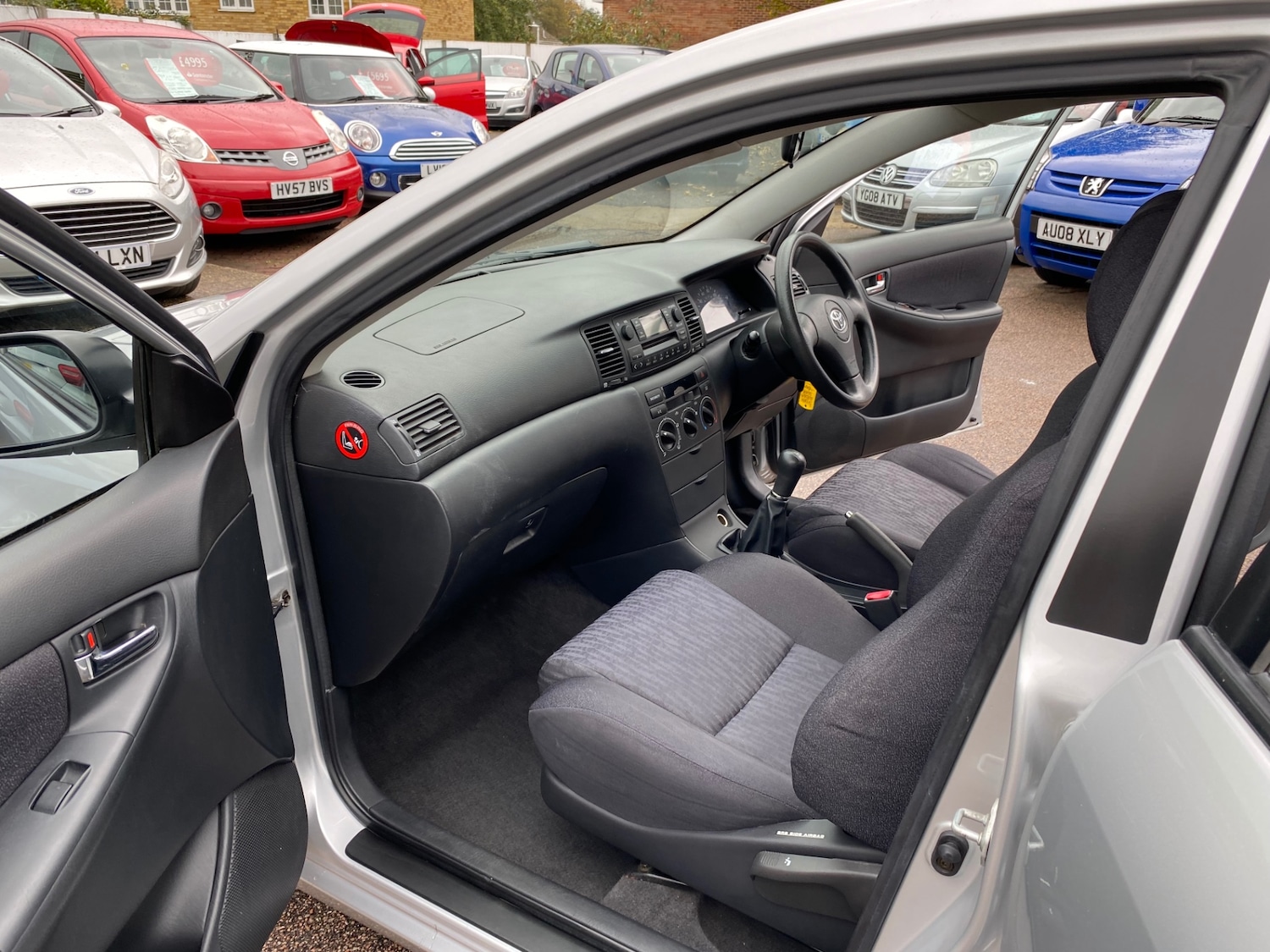 Used Toyota Corolla 2004 for sale - 76533667: Photo 12