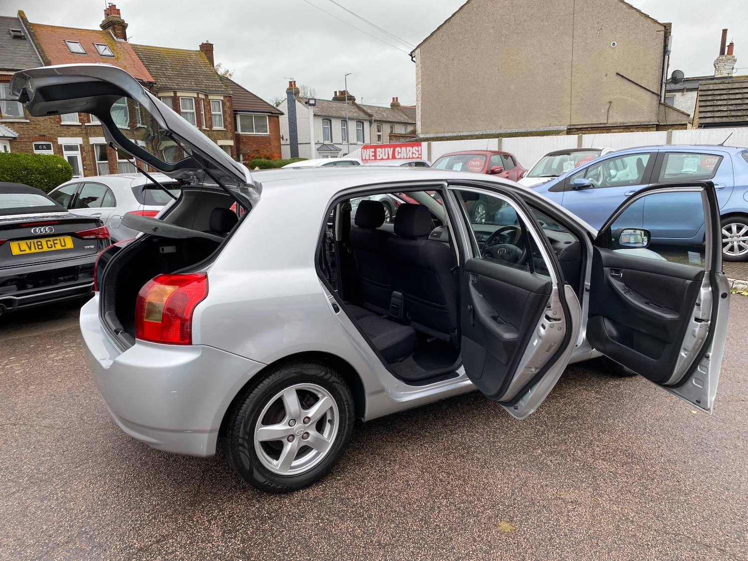 Used Toyota Corolla 2004 for sale - 76533667: Photo 17