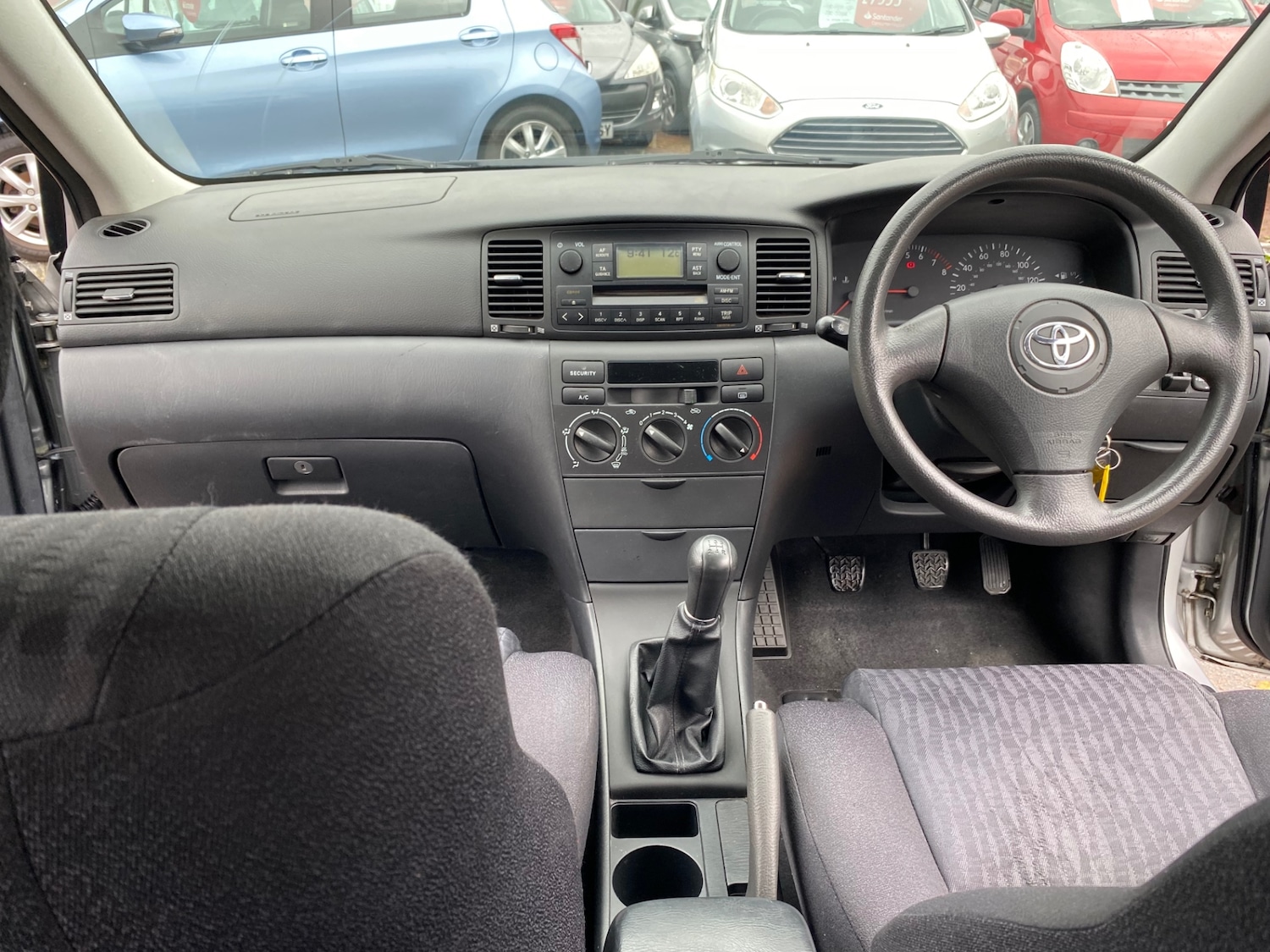 Used Toyota Corolla 2004 for sale - 76533667: Photo 9