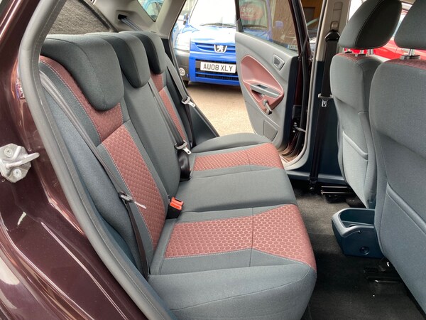 Used Ford Fiesta 2010 for sale - 75695080: Photo 10