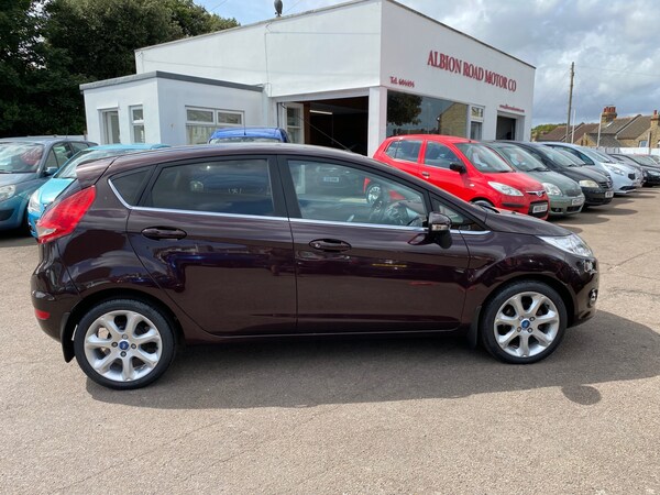 Used Ford Fiesta 2010 for sale - 75695080: Photo 7