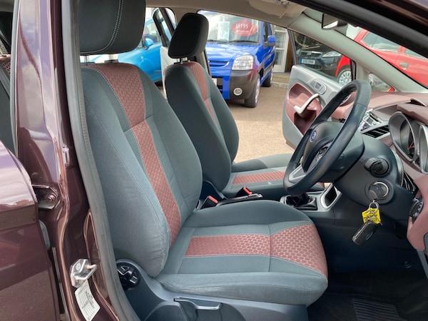 Used Ford Fiesta 2010 for sale - 75695080: Photo 9