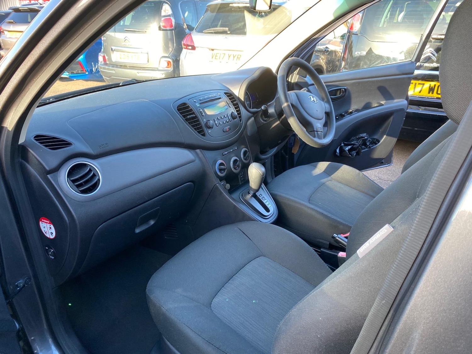 Used Hyundai i10 2012 for sale - 77007729: Photo 11