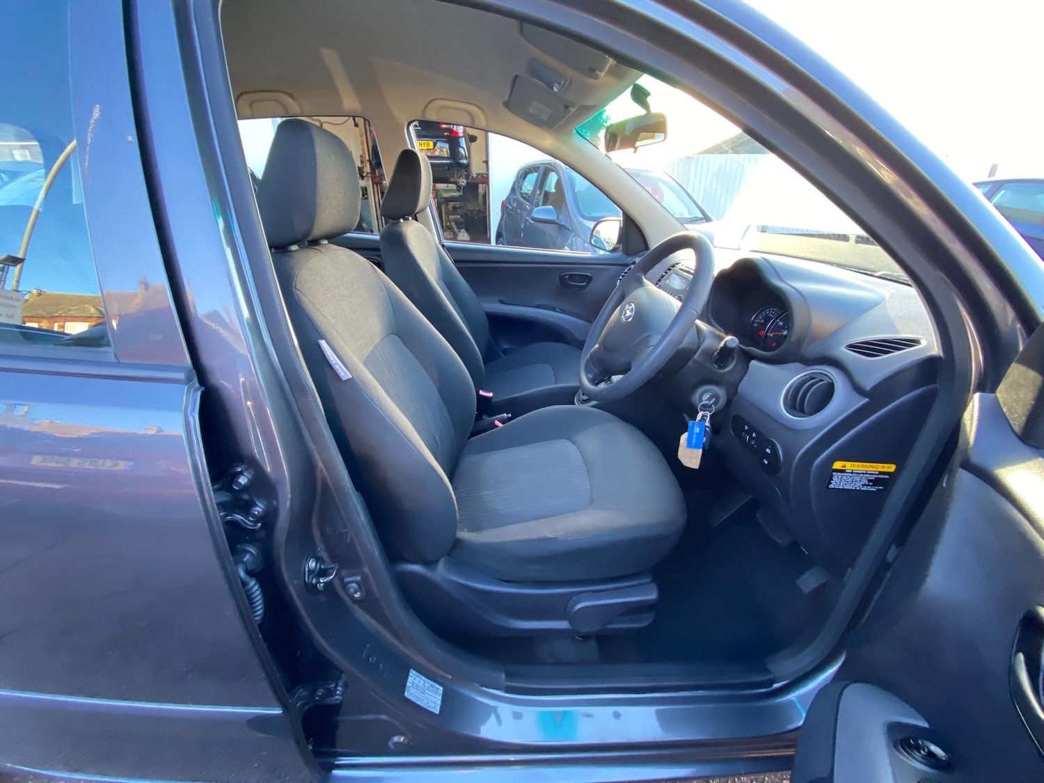 Used Hyundai i10 2012 for sale - 77007729: Photo 14