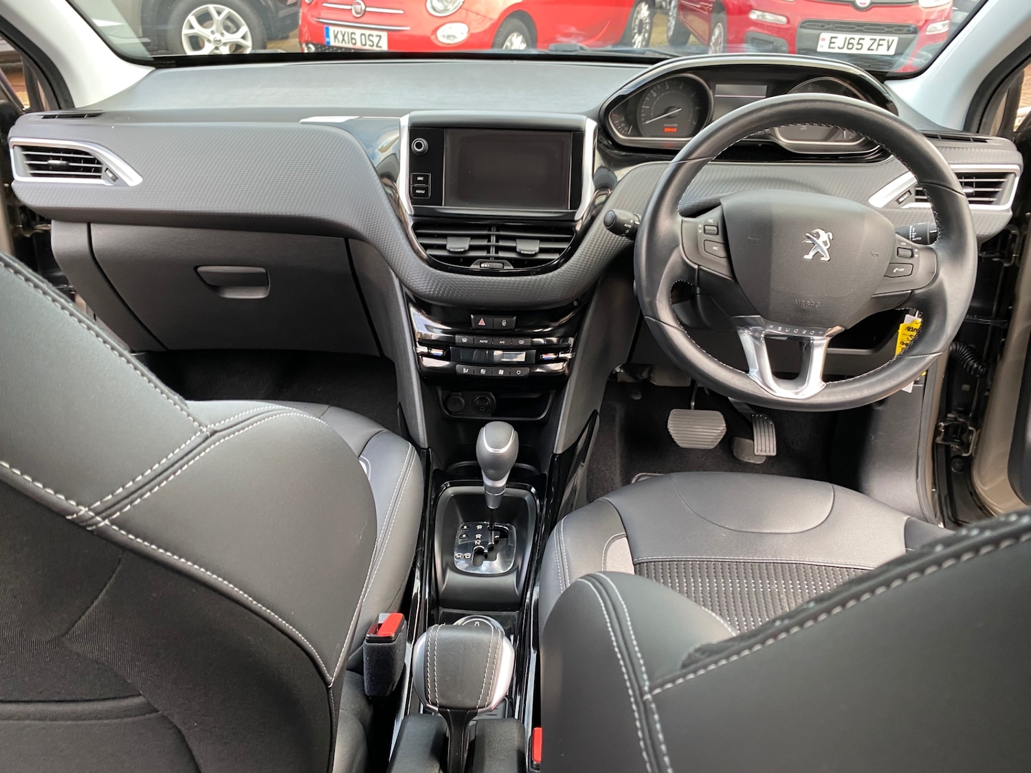 Used Peugeot 2008 2016 for sale - 77065508: Photo 12