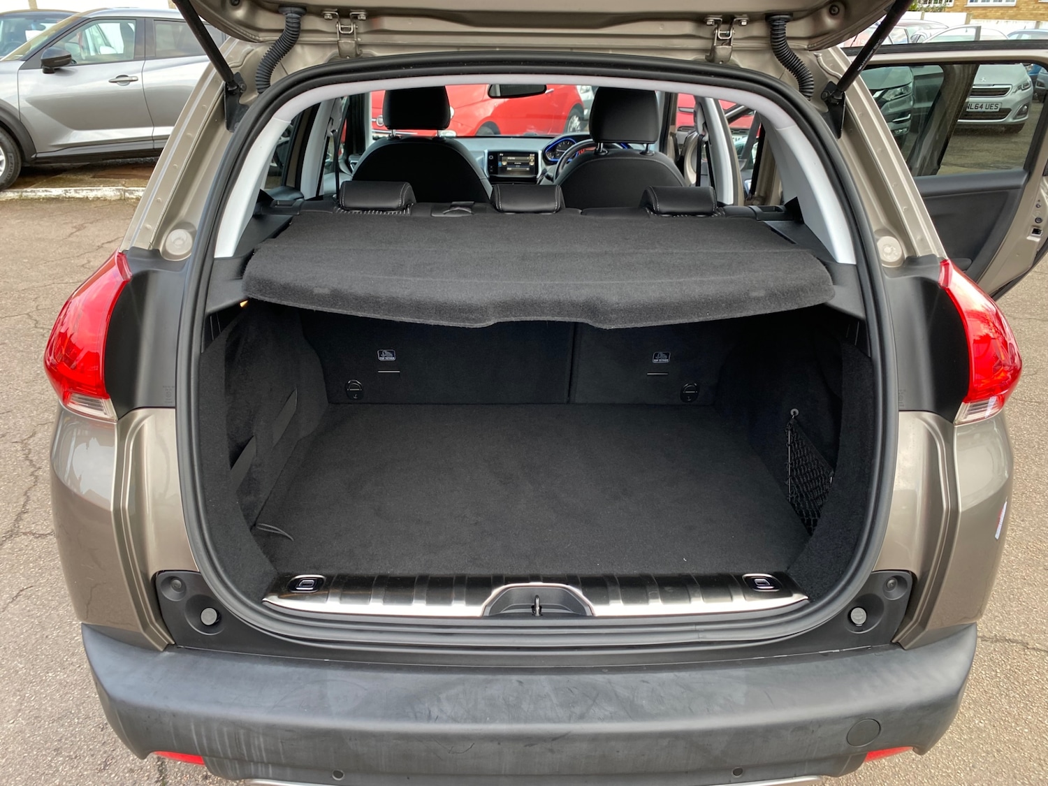 Used Peugeot 2008 2016 for sale - 77065508: Photo 21