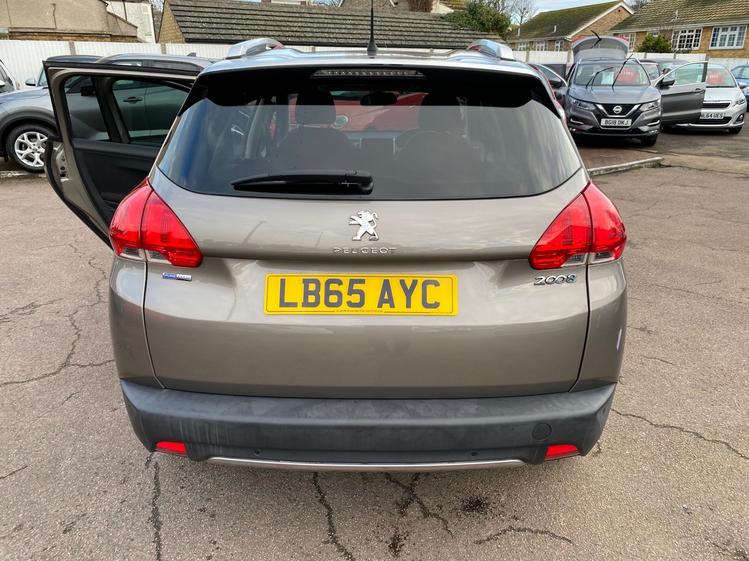 Used Peugeot 2008 2016 for sale - 77065508: Photo 24
