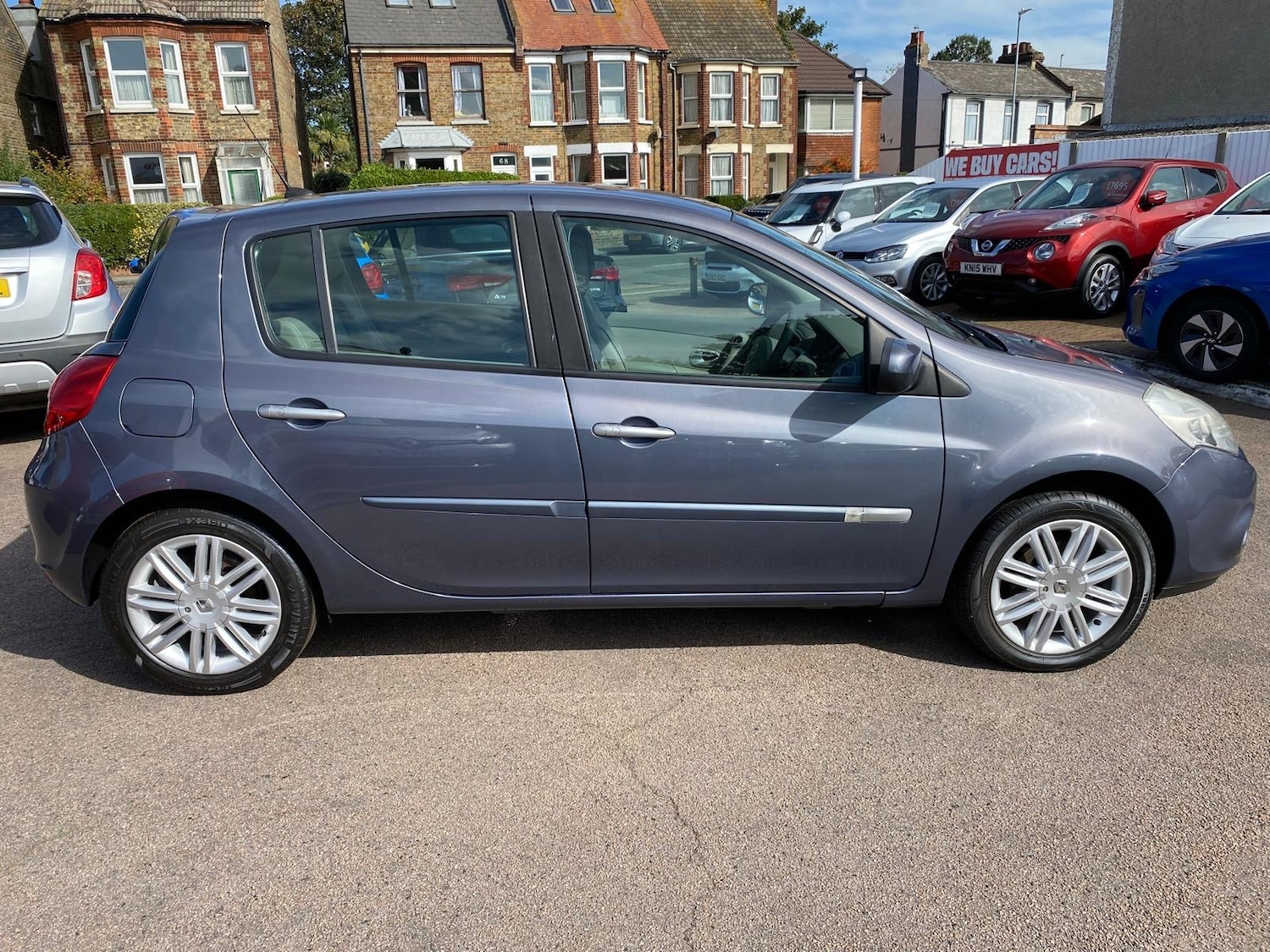 Used Renault Clio 2009 for sale - 76030870: Photo 6