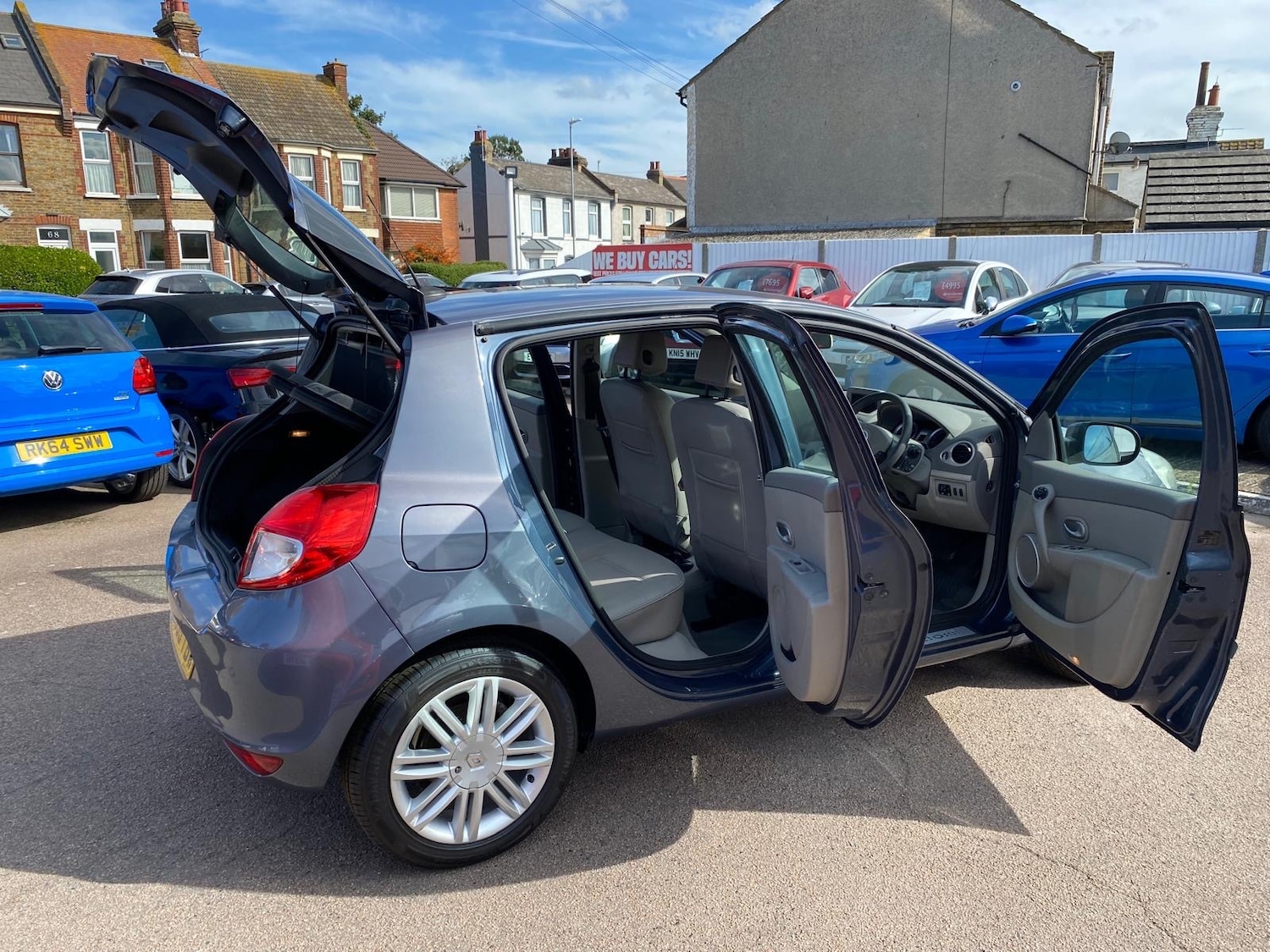 Used Renault Clio 2009 for sale - 76030870: Photo 8