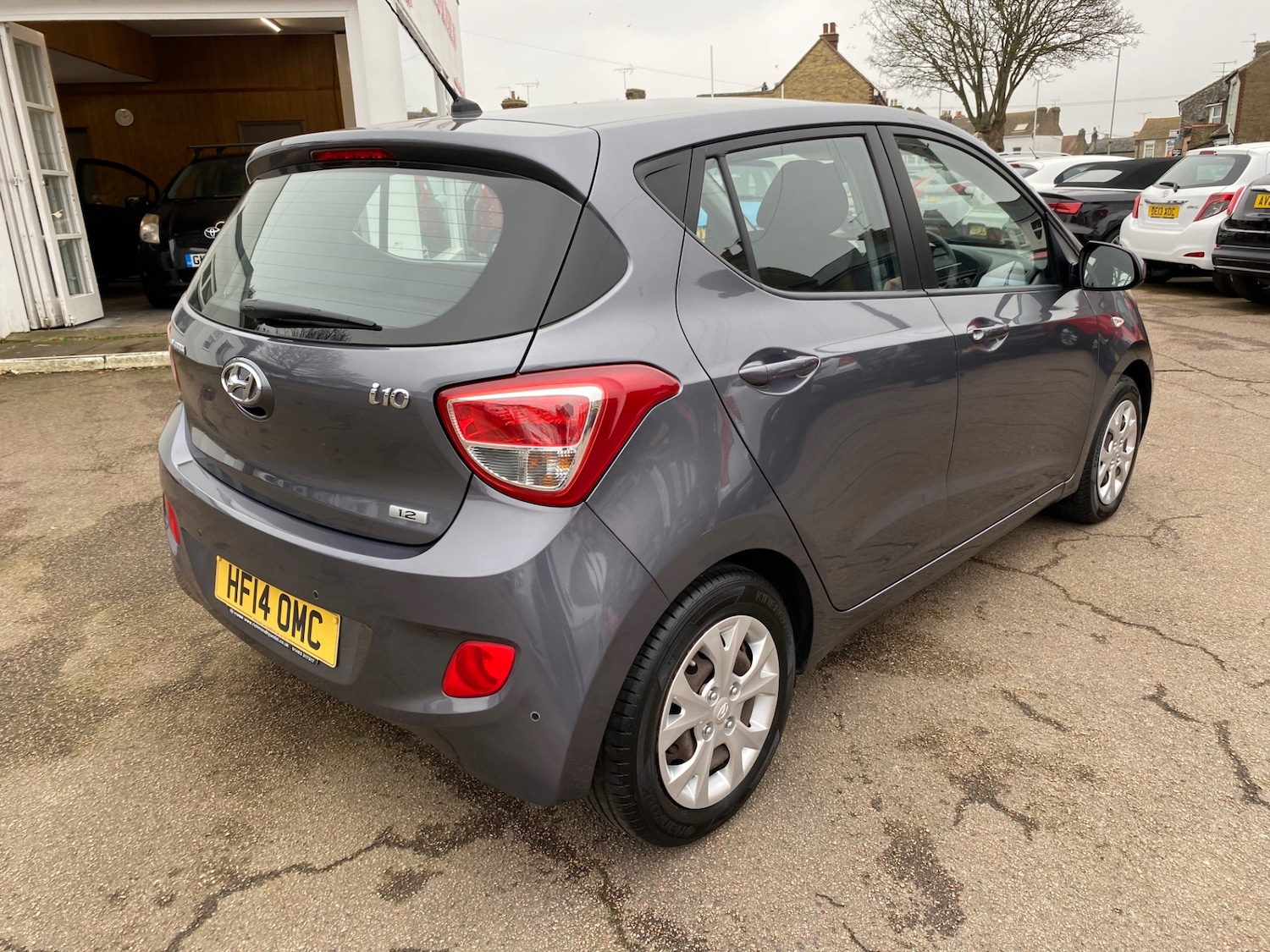 Used Hyundai i10 2014 for sale - 77797833: Photo 24