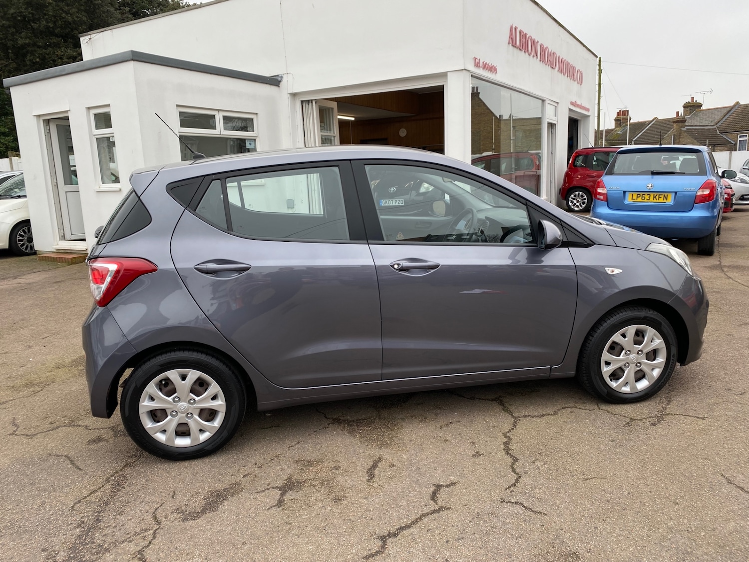 Used Hyundai i10 2014 for sale - 77797833: Photo 8