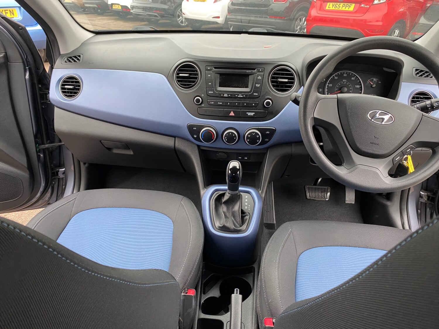 Used Hyundai i10 2014 for sale - 77797833: Photo 9