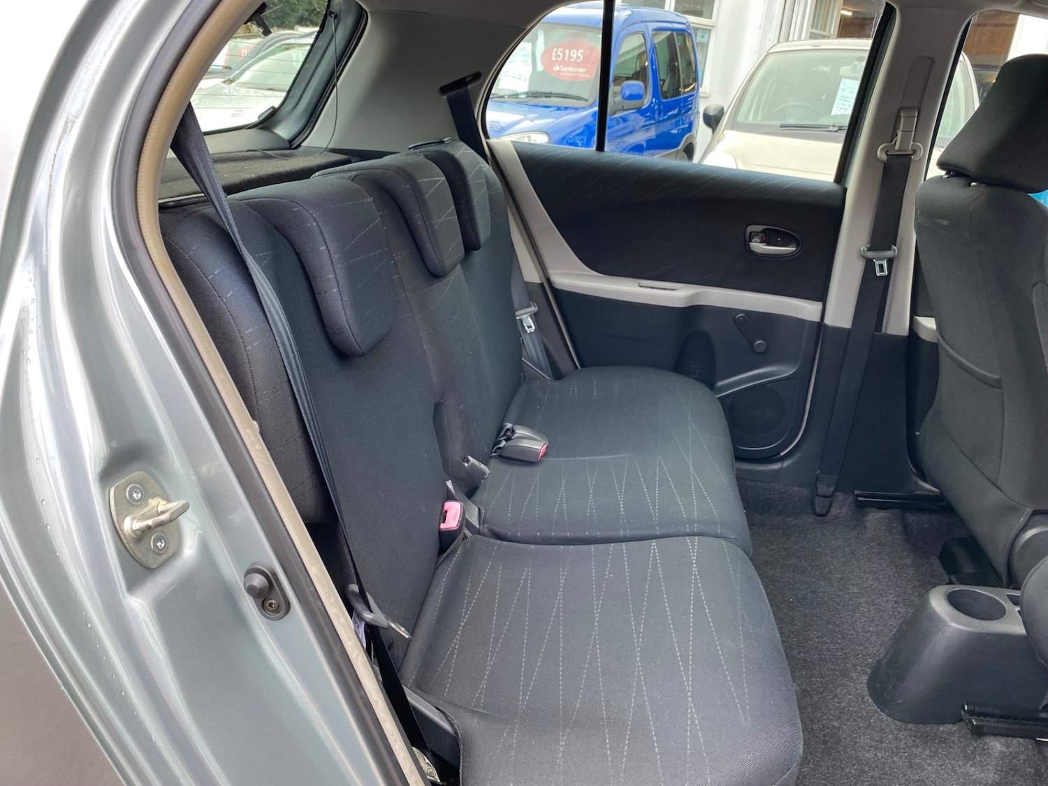 Used Toyota Yaris 2006 for sale - 76533654: Photo 11