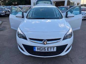 Used Vauxhall Astra 2015 for sale - 77438620: Photo