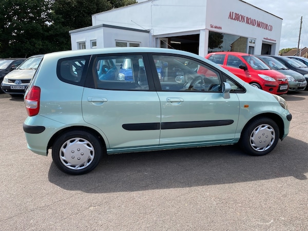 Used Honda Jazz 2004 for sale - 75138024: Photo 7