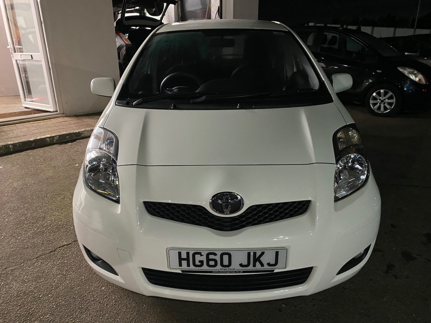 Used Toyota Yaris 2010 for sale - 77721435: Photo 2