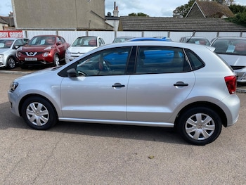 Used Volkswagen Polo 2010 for sale - 76025766: Photo 2