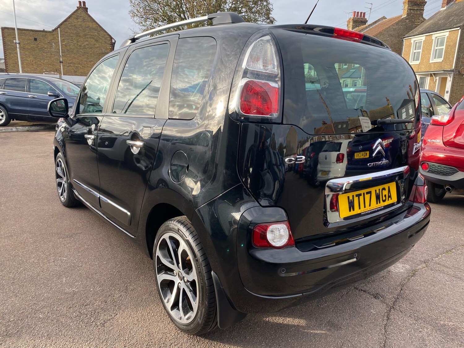 Used Citroen C3 Picasso 2017 for sale - 76397252: Photo 14