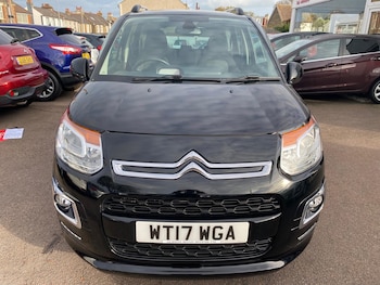 Used Citroen C3 Picasso 2017 for sale - 76397252: Photo