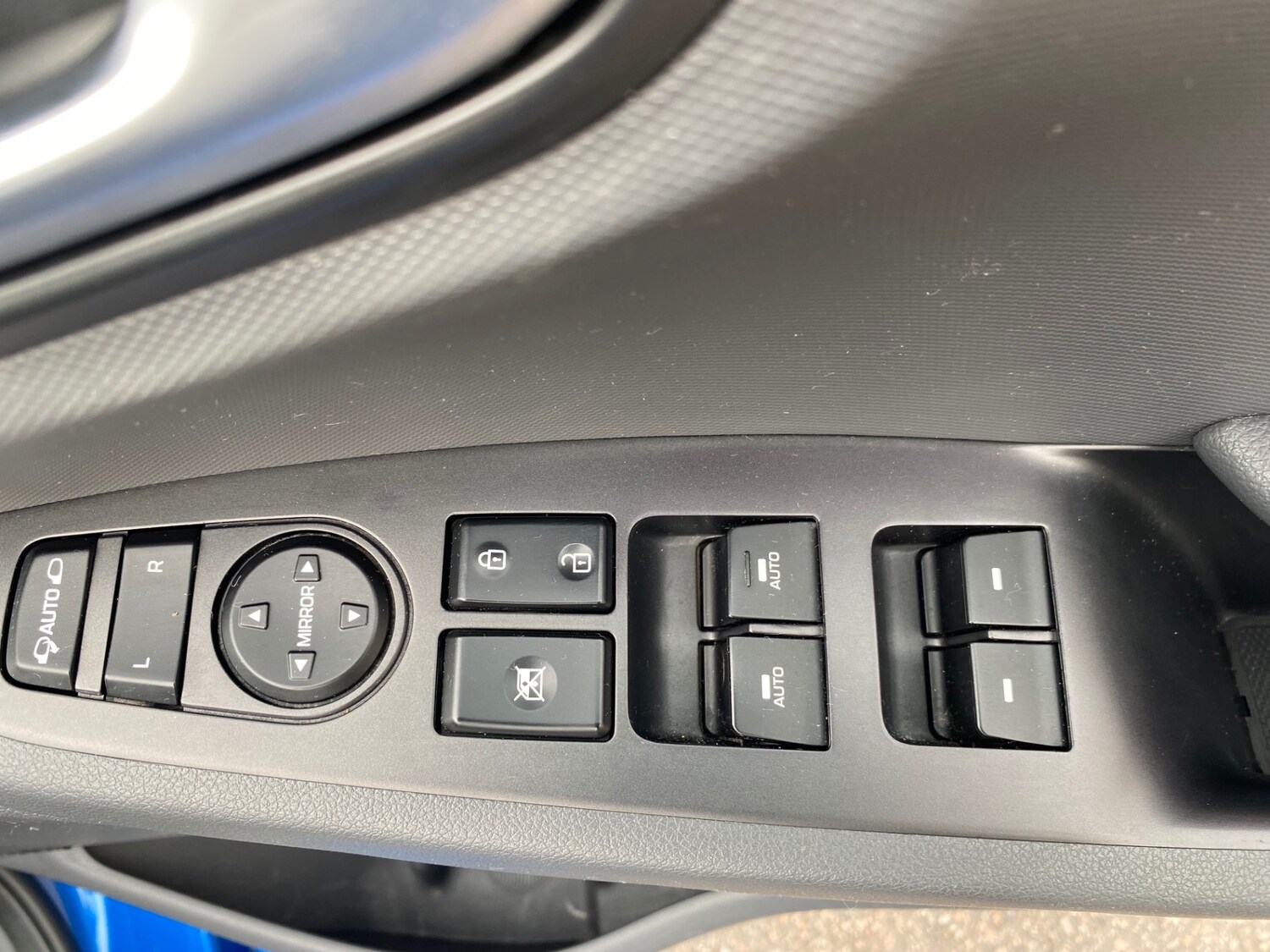 Used Hyundai IONIQ 2017 for sale - 76386741: Photo 8