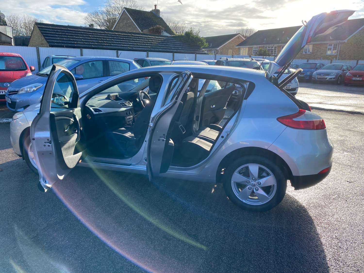 Used Renault Megane 2010 for sale - 76796755: Photo 12