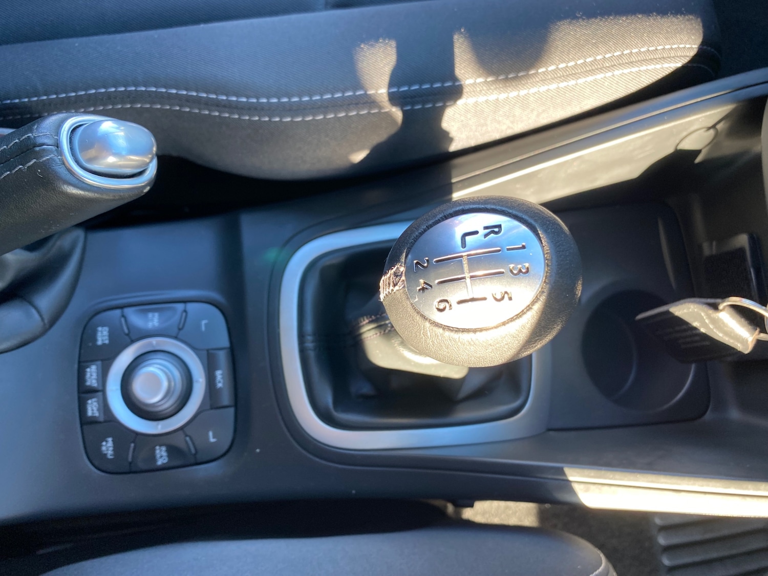 Used Renault Megane 2010 for sale - 76796755: Photo 15