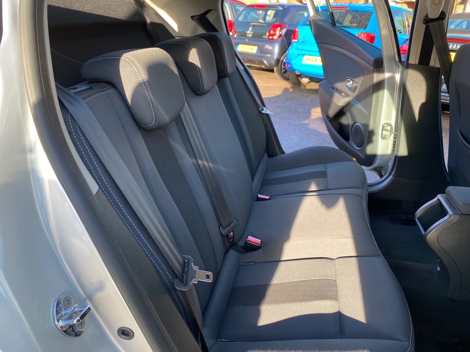 Used Renault Megane 2010 for sale - 76796755: Photo 16