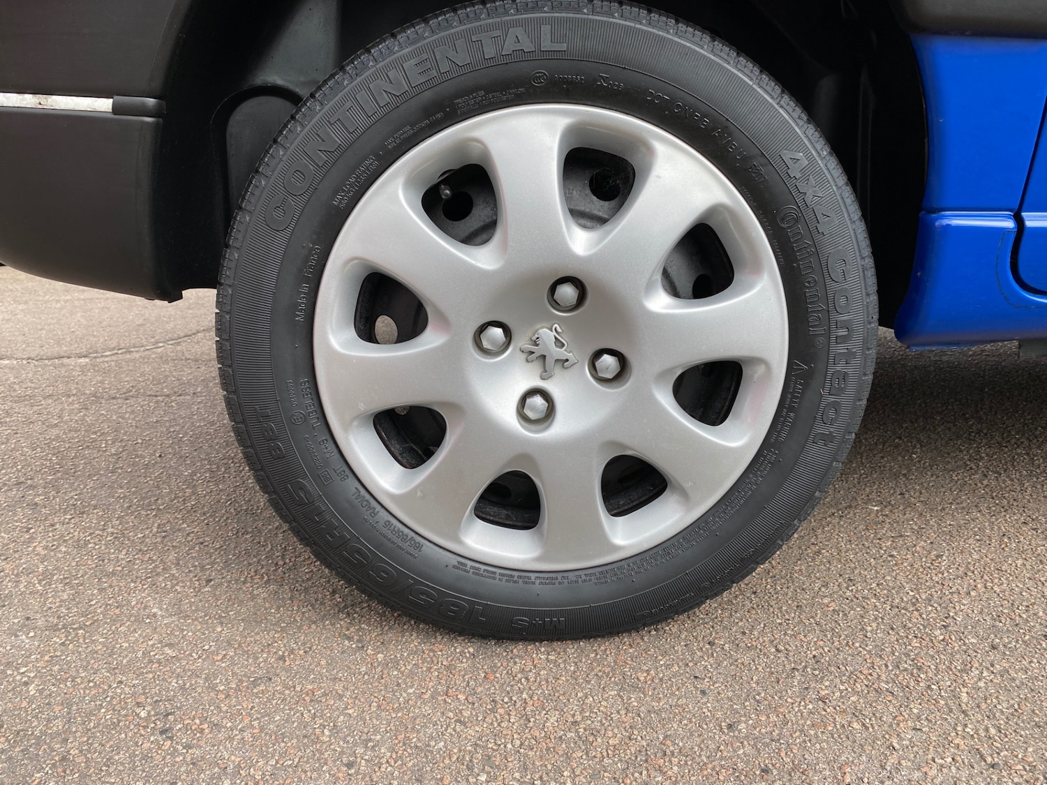 Vehicle 21