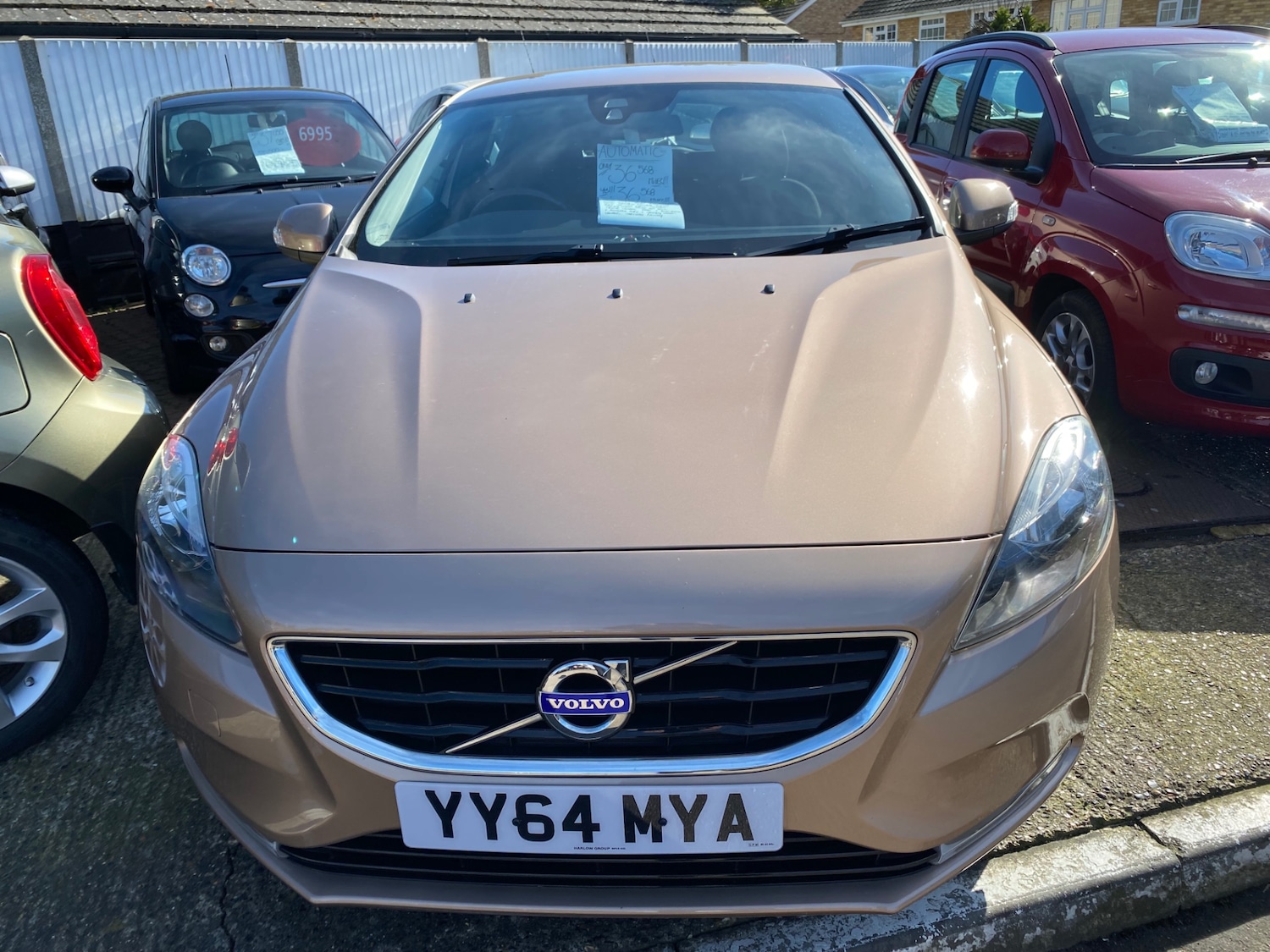 Used Volvo V40 2014 for sale - 77721490: Photo 2