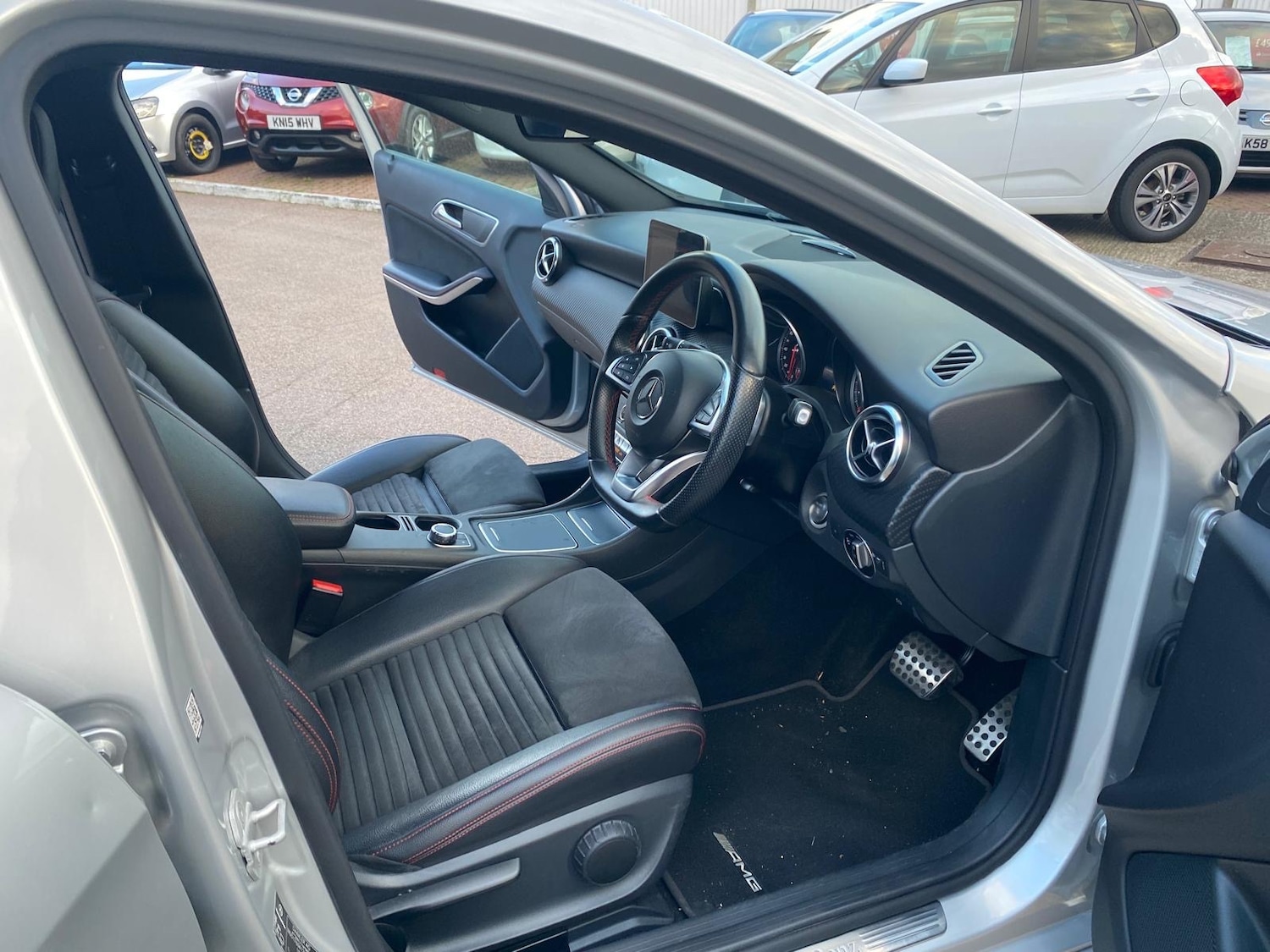 Used Mercedes-Benz A-Class 2017 for sale - 76397249: Photo 10