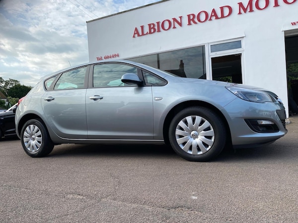 Used Vauxhall Astra 2014 for sale - 74776423: Photo 3