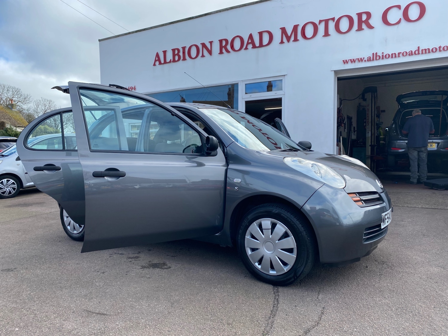 Used Nissan Micra 2004 for sale - 77708410: Photo 9