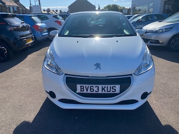 Used Peugeot 208 2013 for sale - 78155587: Photo
