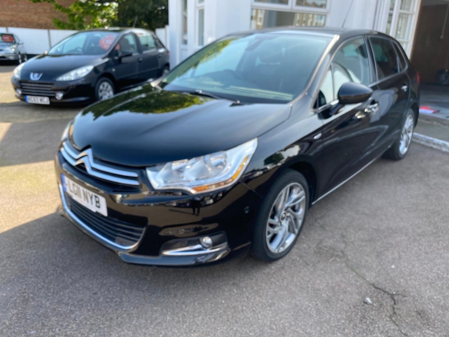 Used Citroen C4 2011 for sale - 76534087: Photo 1