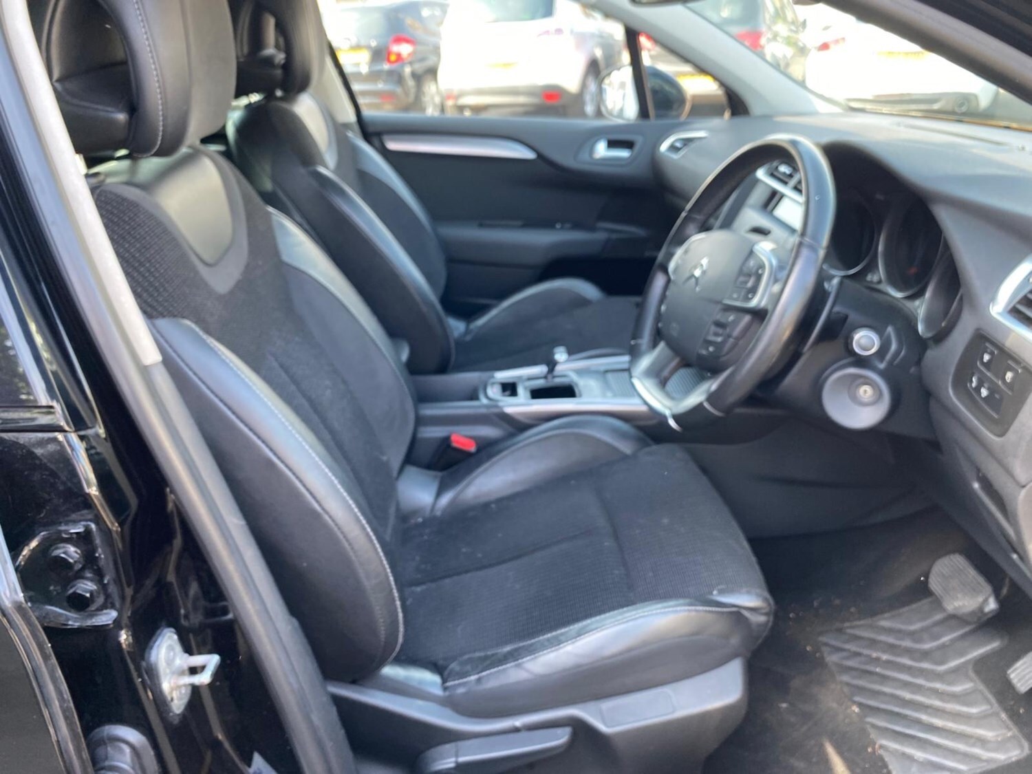 Used Citroen C4 2011 for sale - 76534087: Photo 6