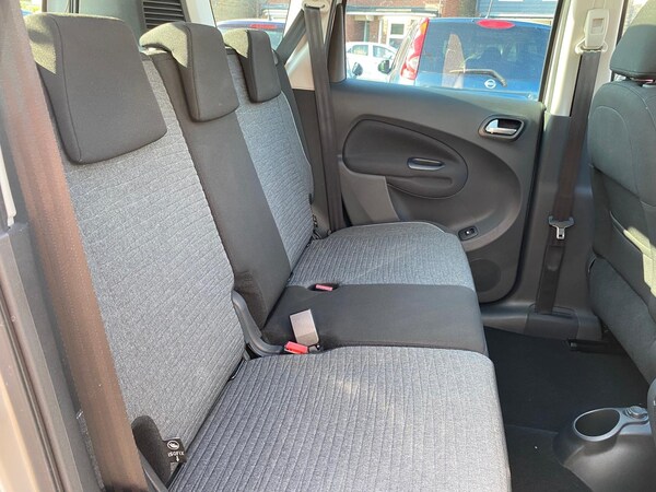 Used Citroen C3 Picasso 2016 for sale - 74622155: Photo 11