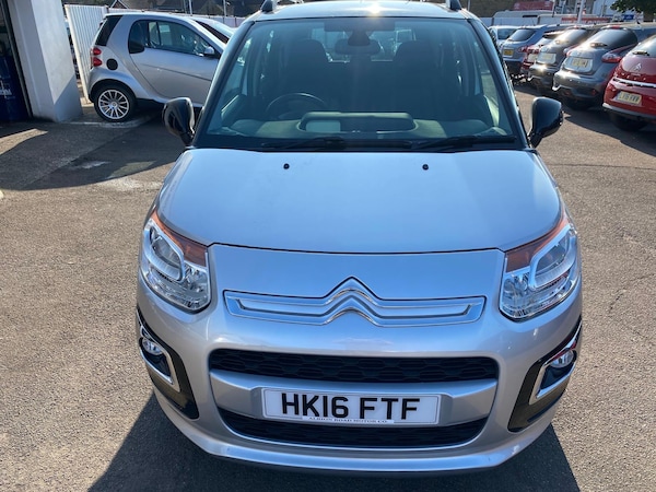 Used Citroen C3 Picasso 2016 for sale - 74622155: Photo 3