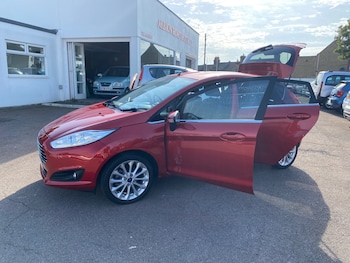 Used Ford Fiesta 2016 for sale - 78762728: Photo